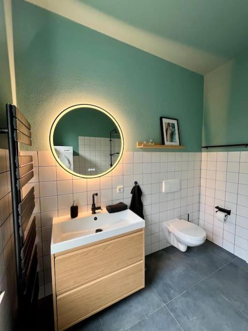 Atelier Noe - Kunstvoll Wohnen - Wunderbares Fruehstueck Moeglich - Ruhig Und Nah Am Zentrum - Chemnitz Bagian luar foto